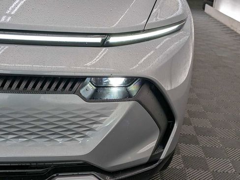 New 2026 Chevrolet Equinox EV LT image 10