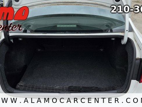 Used 2012 Volkswagen Passat 2.5 S image 22