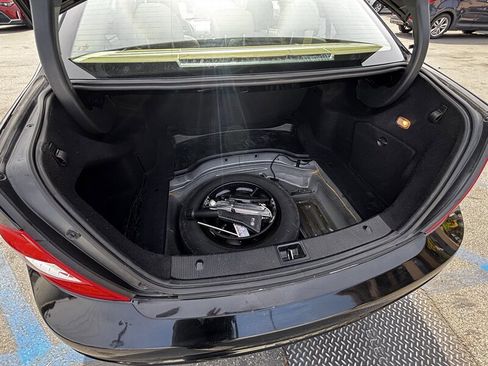 Used 2011 Mercedes-Benz C 300 Sedan image 16