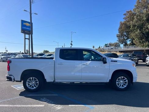 Used 2023 Chevrolet Silverado 1500 RST w/ Convenience Package II AWD/4WD image 5