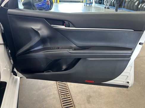 Used 2023 Toyota Camry SE image 20