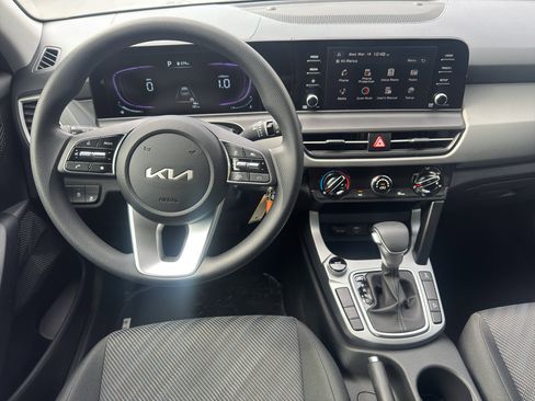 New 2026 Kia Seltos LX image 10