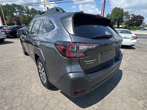 Used 2023 Subaru Outback Premium AWD/4WD image 7