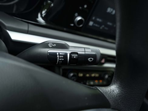 Used 2021 Kia K5 LX FWD image 23