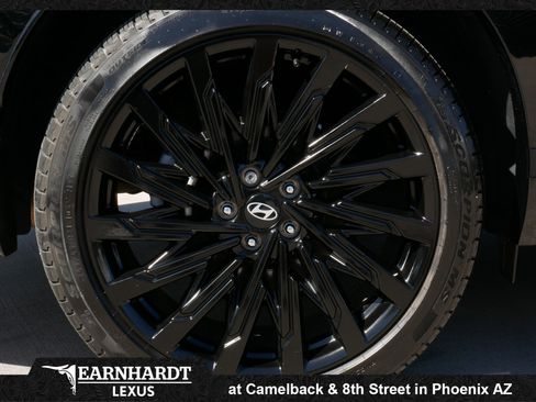 Used 2024 Hyundai Santa Fe Calligraphy FWD image 23