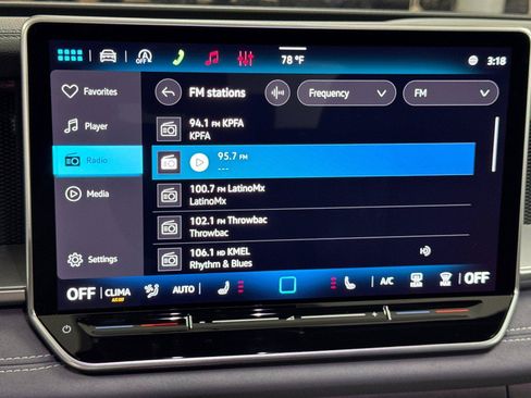 New 2026 Volkswagen Tiguan SE R-Line AWD/4WD image 17