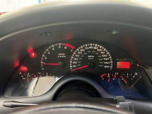 Used 2002 Chevrolet Camaro Z28 RWD image 12