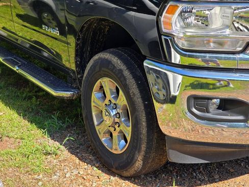 Used 2024 RAM 2500 Big Horn AWD/4WD image 5