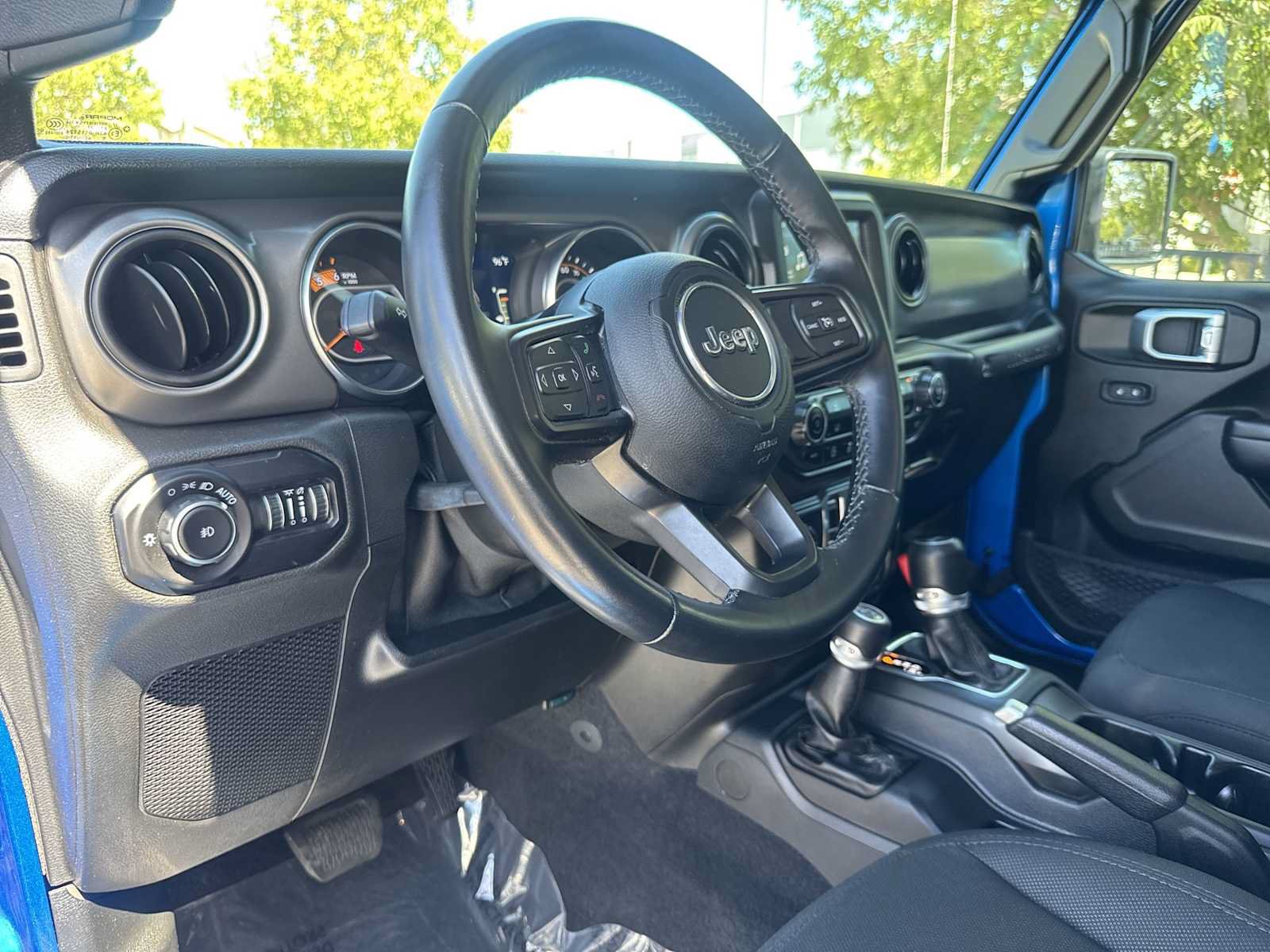 Used 2021 Jeep Wrangler Unlimited Sport AWD/4WD image 17
