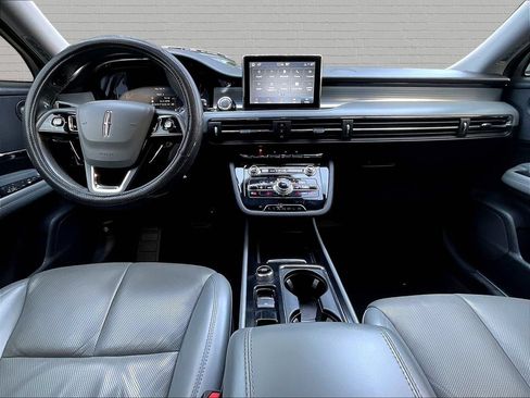 Used 2021 Lincoln Corsair Reserve FWD image 7