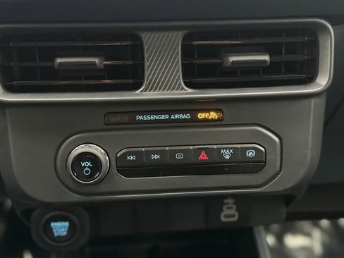 Used 2025 Ford Maverick XLT w/ XLT Luxury Package AWD/4WD image 34