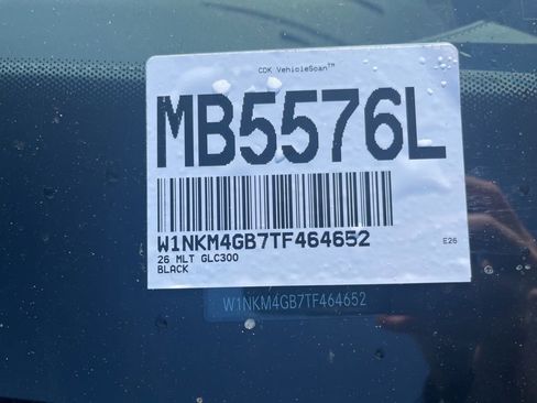 Used 2026 Mercedes-Benz GLC 300 image 10