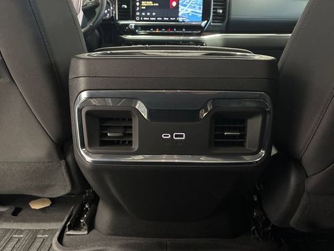 Used 2023 GMC Sierra 1500 Elevation w/ X31 Off-Road Package AWD/4WD image 17