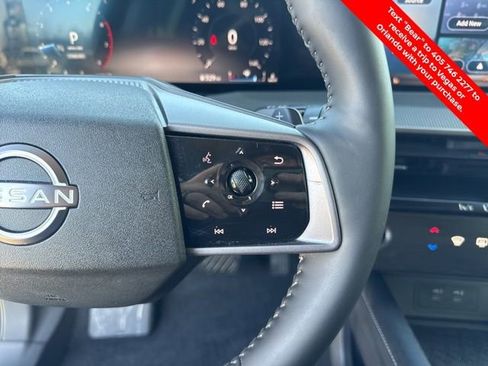 Certified 2025 Nissan Murano SV image 19