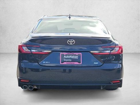 New 2026 Toyota Camry SE FWD image 7