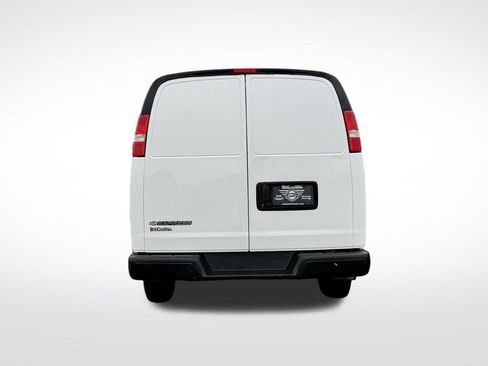 Used 2023 Chevrolet Express 2500 w/ Driver Convenience Package image 6