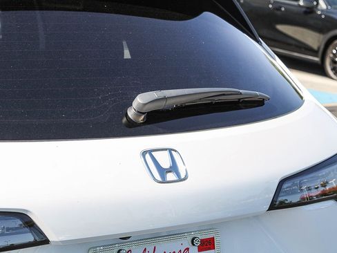 Used 2025 Honda HR-V Sport image 11