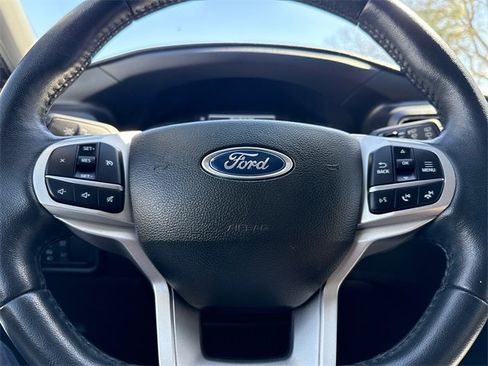 Certified 2023 Ford Explorer XLT w/ Equipment Group 202A image 31