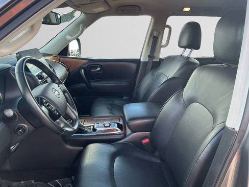 Used 2024 Nissan Armada SL w/ Captain's Chairs Package AWD/4WD image 9