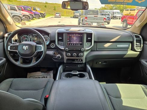 Used 2019 RAM 1500 Big Horn AWD/4WD image 18