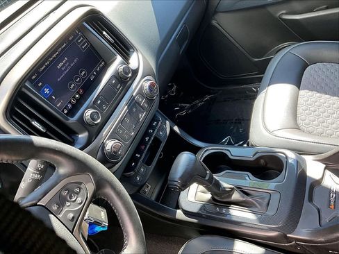 Used 2021 Chevrolet Colorado Z71 AWD/4WD image 15