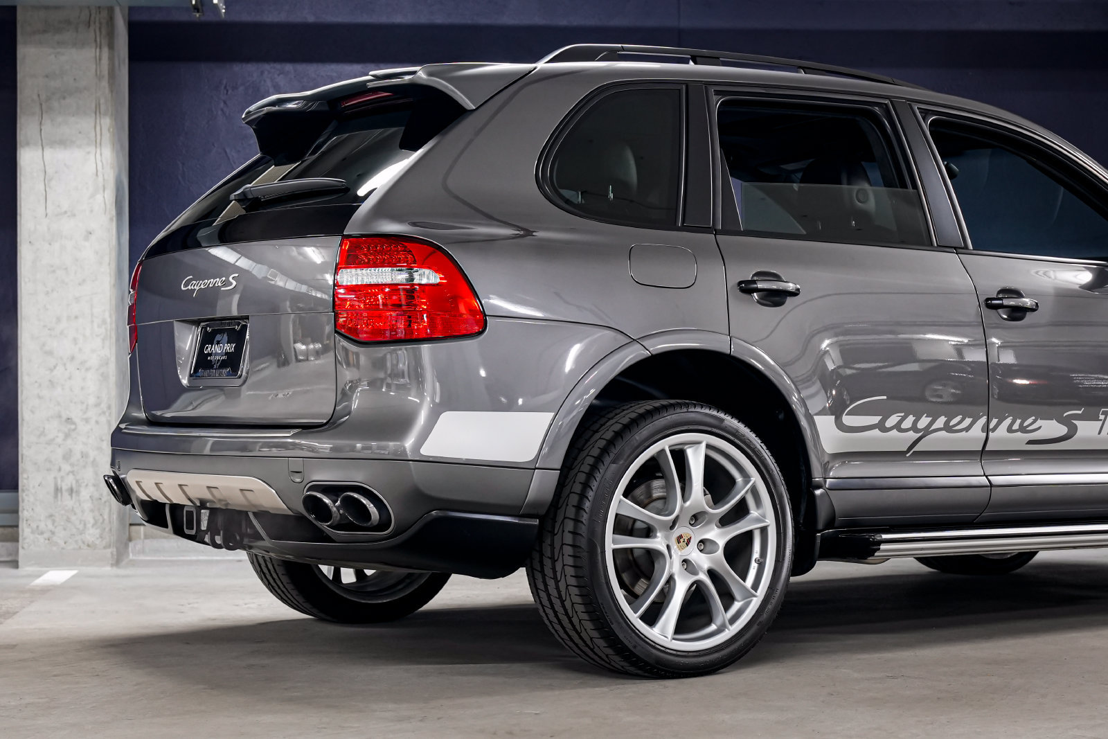 Used 2010 Porsche Cayenne S Transsyberia AWD/4WD image 38