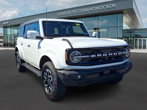 Used 2022 Ford Bronco Outer Banks AWD/4WD image 2
