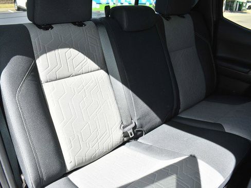 Certified 2023 Toyota Tacoma TRD Off-Road image 28