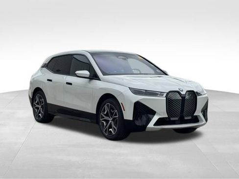 Certified 2025 BMW iX xDrive50 w/ Sport Package AWD/4WD image 11
