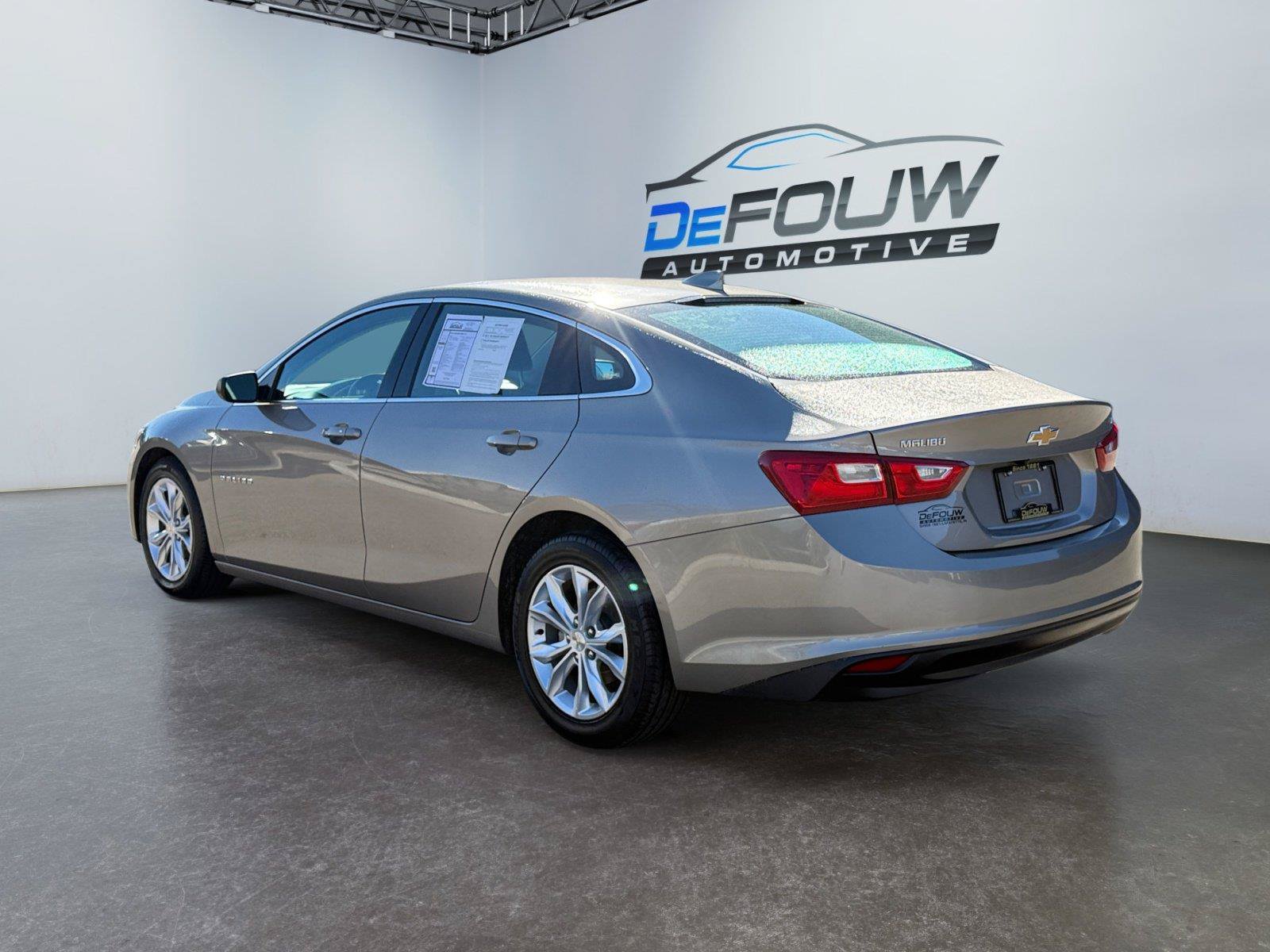 Used 2023 Chevrolet Malibu LT FWD image 5