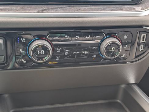 New 2025 Chevrolet Silverado 2500 LTZ w/ LTZ Premium Package image 30