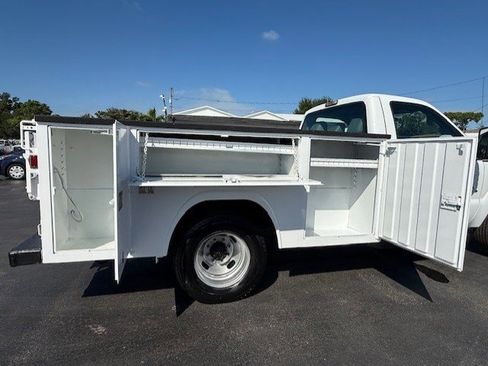 Used 2011 Ford F350 XL w/ PWR Equipment Group image 11