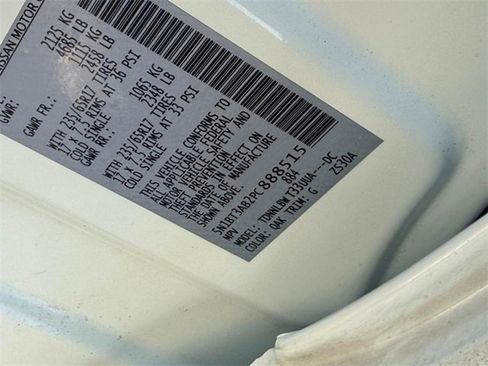 Used 2023 Nissan Rogue S image 24