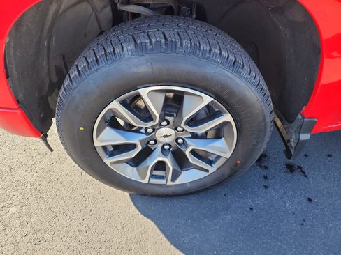 Certified 2023 Chevrolet Silverado 1500 RST image 34