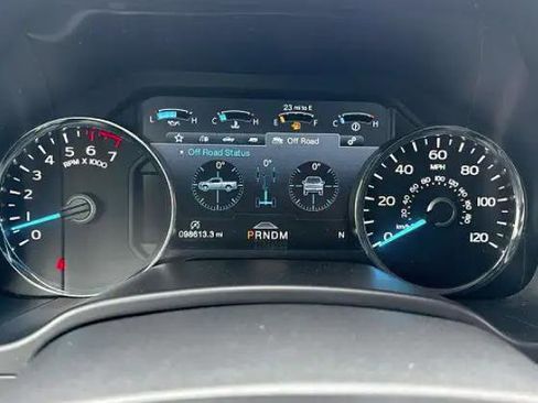 Used 2019 Ford F150 Platinum w/ Max Trailer Tow Package image 22