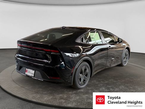 New 2026 Toyota Prius LE FWD image 5