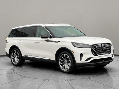 New 2026 Lincoln Aviator AWD image 14