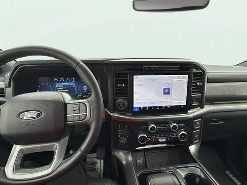 Used 2025 Ford F150 Lariat w/ Equipment Group 502A High image 12