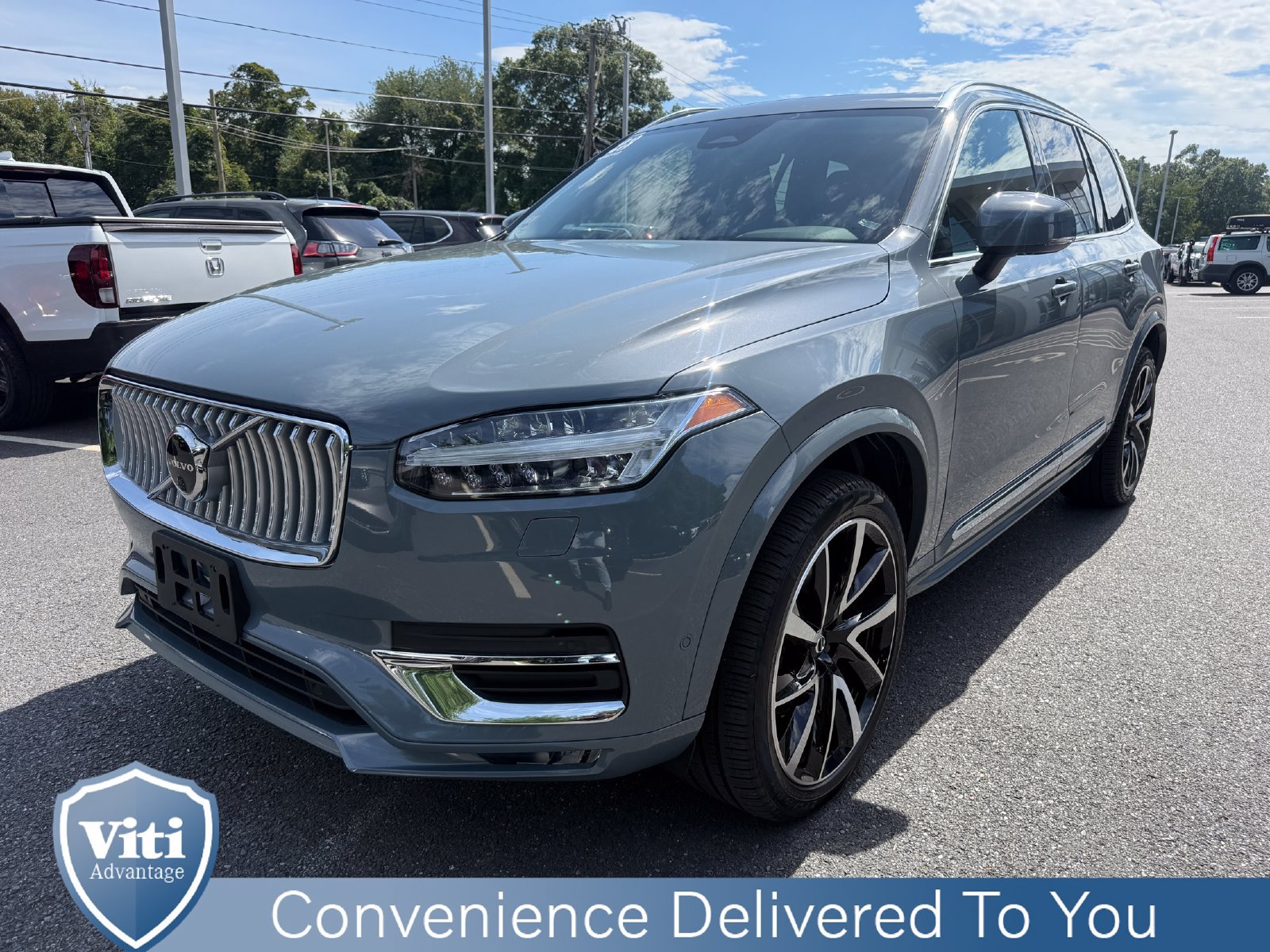 Used 2023 Volvo XC90 B6 Plus w/ Protection Package Premier AWD/4WD image 4