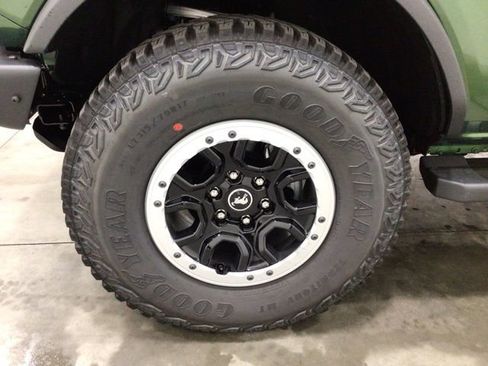 New 2024 Ford Bronco Big Bend w/ Sasquatch Package image 8