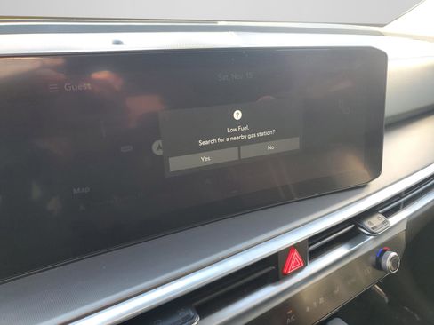 Certified 2024 Kia Sorento SX image 21