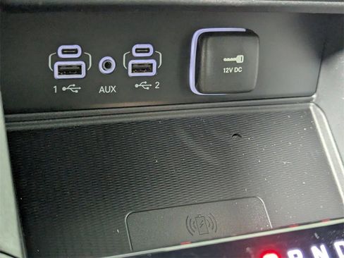 New 2025 Jeep Grand Cherokee Altitude image 24