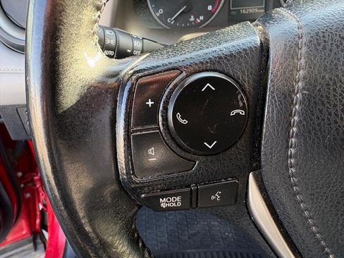 Used 2017 Toyota RAV4 XLE image 12