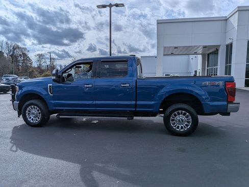 Used 2022 Ford F250 Lariat w/ Chrome Package image 8