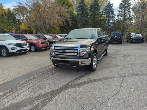 Used 2014 Ford F150 Lariat w/ Equipment Group 502A Luxury image 2