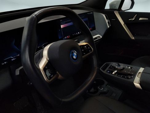 Certified 2025 BMW iX xDrive50 image 16