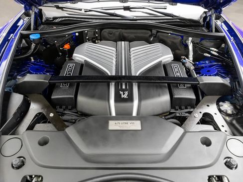 Used 2023 Rolls-Royce Phantom Sedan w/ The Phantom Package RWD image 42