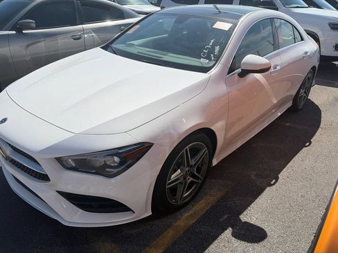 Used 2023 Mercedes-Benz CLA 250 4MATIC image 2