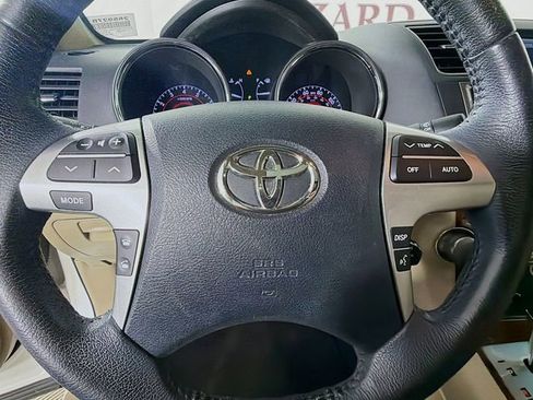 Used 2013 Toyota Highlander Limited FWD image 13