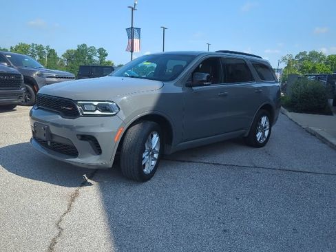 Used 2024 Dodge Durango GT AWD/4WD image 5
